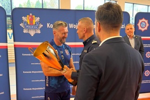 Reprezentacja KWP w Bydgoszczy podczas III Mistrzostw Polski Policji w Piłce Siatkowej o Puchar Komendanta Głównego Policji „WARTA 2026”