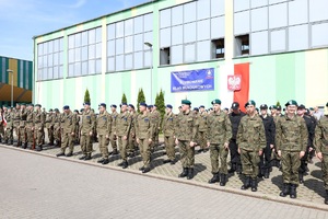 Ślubowanie uczniów klas mundurowych w Zespole Szkół Mechanicznych w Radziejowie