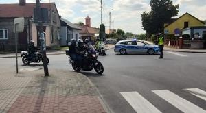 policjanci i motocykliści