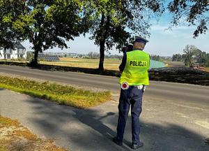 policjant na drodze