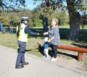 policjantki i mieszkańcy powiatu radziejowskiego