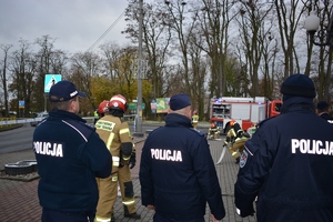 służby i pracownicy podczas ćwiczeń