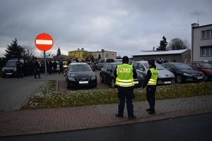 służby i pracownicy podczas ćwiczeń