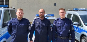 policjanci, którzy uratowali chłopca