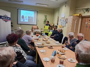 policjanci i seniorzy