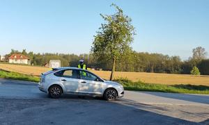 policjanci na drodze