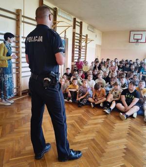 policjanci i dzieci