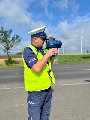 Policjanci z radziejowskiej drogówki podczas wojewódzkich działań &quot;Prędkość&quot;