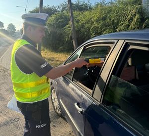 policjanci na drodze