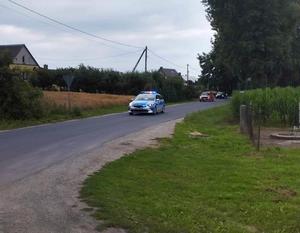 policjanci i uczestnicy zlotu