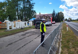 policjanci na drodze
