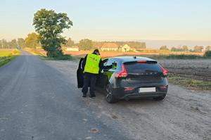 policjanci na drodze