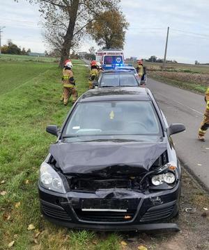 uszkodzone pojazdy w kolizji