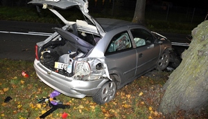 miejsce zdarzenia, uszkodzony pojazd