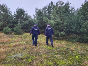 policjanci na patrolu