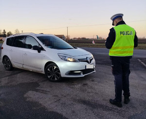 policjant na drodze