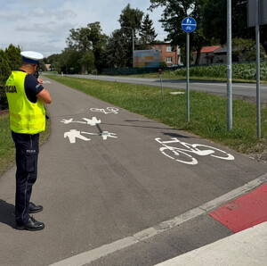 policjant na drodze