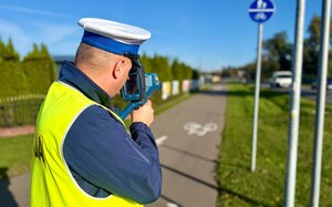 policjant i widok mienika